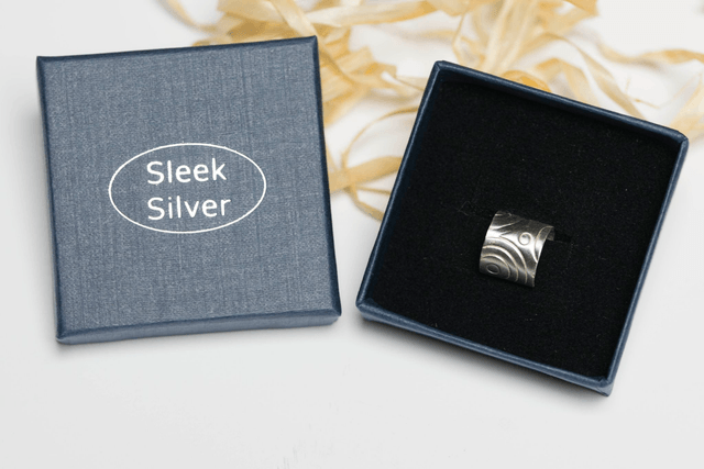 Silver Swirly Circles Ear Cuff - Style 3