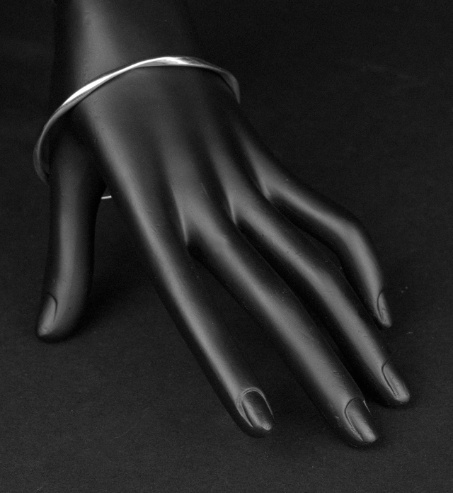 Silver Twisted Bangle - Oval Profile
