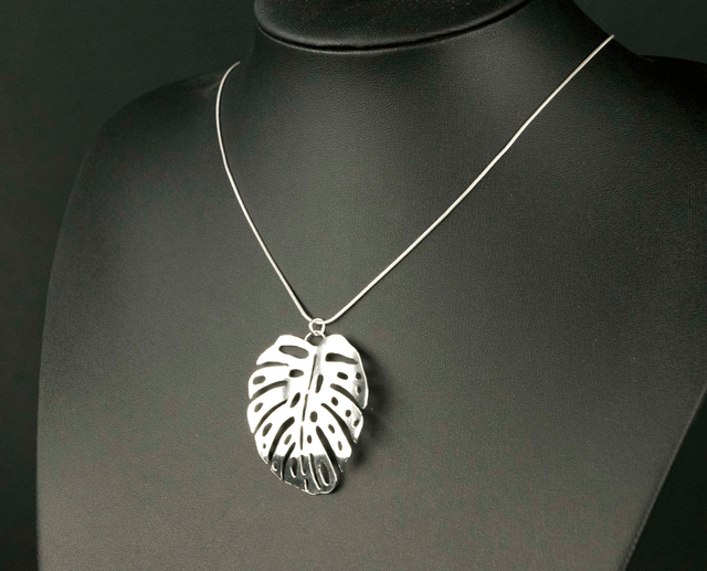 Silver Tropical Plant Leaf Pendant
