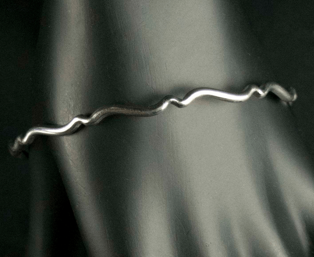 Silver Fancy Wave Bangle