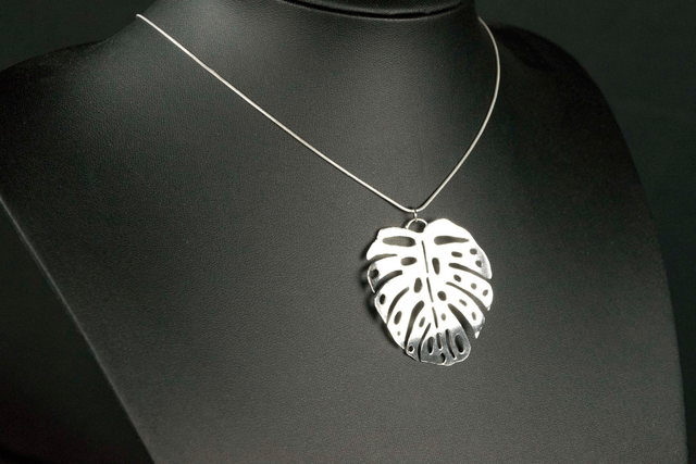 Silver Tropical Plant Leaf Pendant