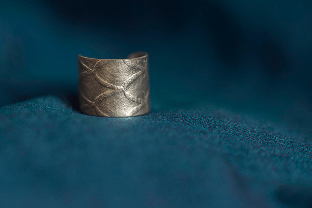 Silver Chunky "Dragonscale" Ear Cuff
