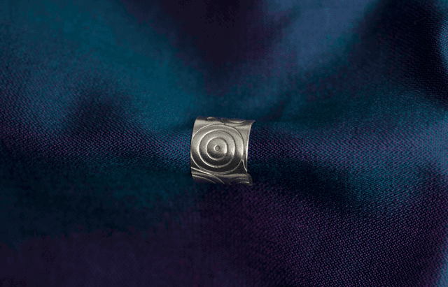 Silver Swirly Circles Ear Cuff - Style 1