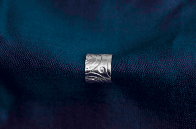 Silver Swirly Circles Ear Cuff - Style 3
